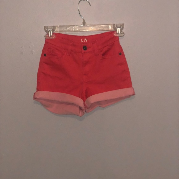 Delias Coral Shorts - Picture 2 of 5